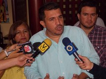 Marcos Figueroa: "Puro show monta el gobierno con empre...
