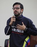Miguel Pizarro pide que se aclare número de escuelas reparad...