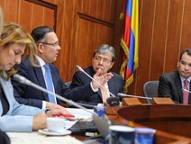 Instalada comisión del Senado Colombiano para atender crisis...