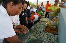 Capriles aseguró que Programa de Alimentación Escolar está g...