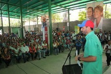 Capriles: "No descartamos un reagrupamiento de las fuer...