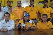 Ronald González: "Diosdado usa nombre de Chávez para ta...