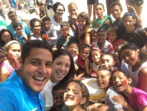 José Manuel Olivares celebró Día del Niño en Vargas