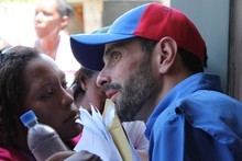 Capriles: Si no hay problemas de divisas ¿Por qué aumentar l...