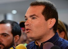 Tomás Guanipa denuncia que gobierno Maduro impide que se inv...