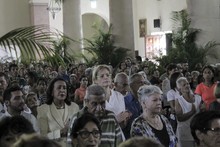 Adriana D’Elia pidió a Nuestra Señora de Copacabana por la r...