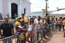Capriles moviliza a sus militantes para relegitimarse ante e...