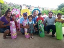 David Viana: “Operación Piñata lleva sonrisas a los niños de...