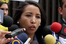 Yajaira de Forero: Los policías también son víctimas de la g...