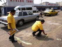Primero Justicia Zulia marca los huecos y botes de aguas en ...