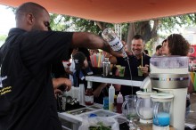 Cientos de vecinos disfrutaron de la I Feria Gastronómica de...