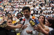 Carlos Ocariz: En tiempo de crisis estamos del lado de la fa...