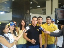 Justicia Universitaria: “Presupuesto de LUZ para 2015 no sol...