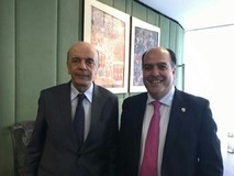 Borges se reunió en Brasil con José Serra para tratar crisis...