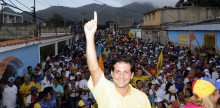 Una multitud acompañó a Jony Rahal al inicio de su campaña