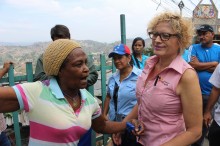 Adriana D´Elia: “Es inaceptable que 39% de venezolanos no re...