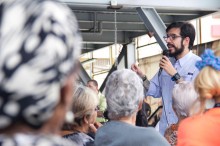 Miguel Pizarro: “Cobro de pasaje a personas de la tercera ed...