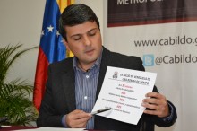 Alejandro Vivas: Del viernes negro al miércoles rojo