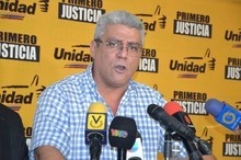 Alfonso Marquina denunció el uso de armas de alto calibre du...