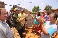 Capriles: Los venezolanos no aceptaremos que el gobierno nos...