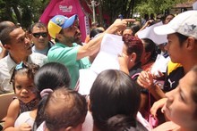 Capriles anunció construcción de nuevo Pronto Socorro en Ocu...