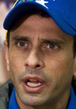 Capriles manifestó su apoyo a medios ante crisis por falta d...