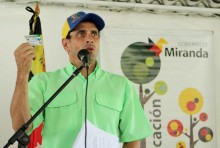 Capriles anunció ajuste de becas escolares en 100% a partir ...