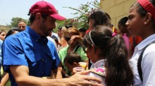 Capriles: Los trabajadores no se quedarán de brazos cruzados