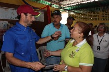 Capriles: Gobierno debe crear Fondo Escolar para apoyar a es...