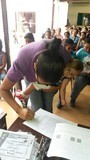 Anays Torres: Vecinos de Altos Mirandinos recibieron certifi...