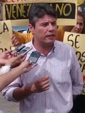 Carlos Chacón: Exigimos la reactivación inmediata de vuelos ...