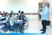 Ediles de Primero Justicia discuten con universitarios orden...