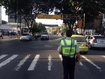 Polichacao reactiva canal de contraflujo en la Av. José Mart...