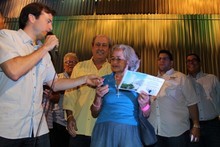 Ramón Muchacho homenajeó a madres de los sectores populares ...