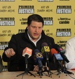 Battistini: “Nicolás persigue a los disidentes pero no persi...