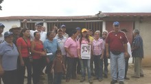 Manuel Aguilar y Rebeca Zambrano denuncian obras inconclusas...
