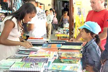 25 mil listas se vendieron en ferias escolares del Gobierno ...