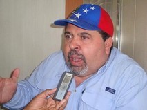Richard Casanova propone la renovación total del CNE