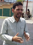 Carlos Gacía denuncia la presencia del Sebin en su casa
