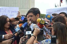 Primero Justicia protesta en las afueras del TSJ contra “sen...