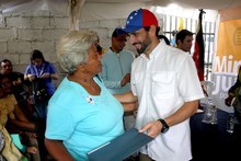 Capriles: Los venezolanos no defenderemos a los enchufados
