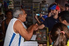 Capriles insistió en que Venezuela necesita y merece un camb...