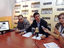 Yosmer Ceballos: “Colas y retrasos en registros y notarías v...