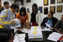 Capriles presentó planes de 2016 ante Clebm y Contraloría
