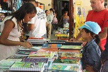 Más de 300 textos escolares han sido recolectados en Casa de...