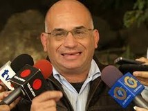 José Antonio España: Es necesario el diálogo con rectificaci...
