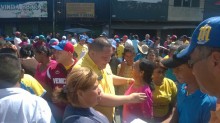 José Brito: A un mediocre gobierno se le ocurre sortear la c...