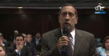 José Guerra denuncia reparto de comida solo a seguidores del...