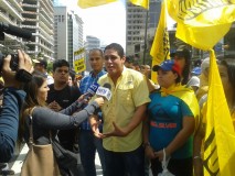 José Manuel Olivares: Rechazamos el amedrentamiento del gobi...