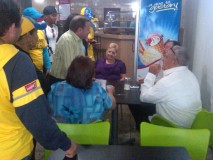 Primero Justicia Zulia visita Santa Rita para llevar el mens...